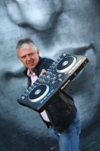 Top Ten Best Corporate Entertainment DJ Ideas